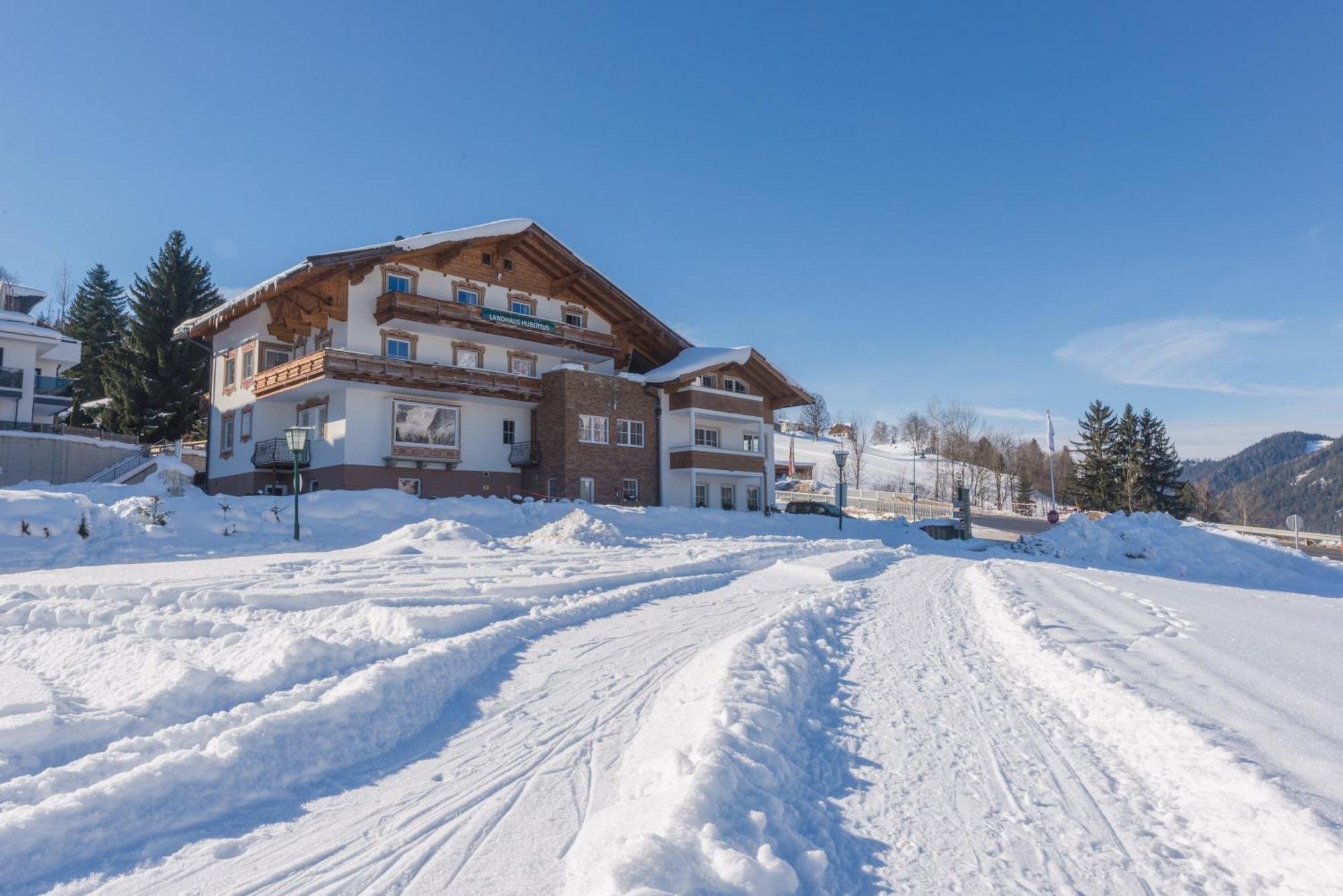 Landhaus Hubertus Wellness & Breakfast Schladming Extérieur photo
